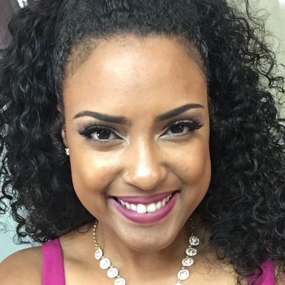 Meet your Posher, Beebë - Picture 2 of 4